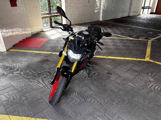 BMW G 310 R BMW G 310 R